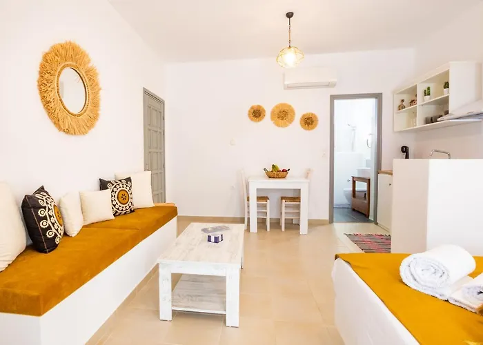 Anemos Guest Apts * Karpatos