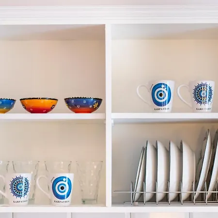 Anemos Guest Apts * كارباثوس